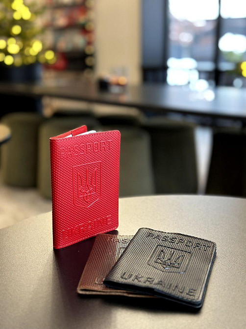 Стильные кожаные обложки для паспорта Каменское - изображение 3