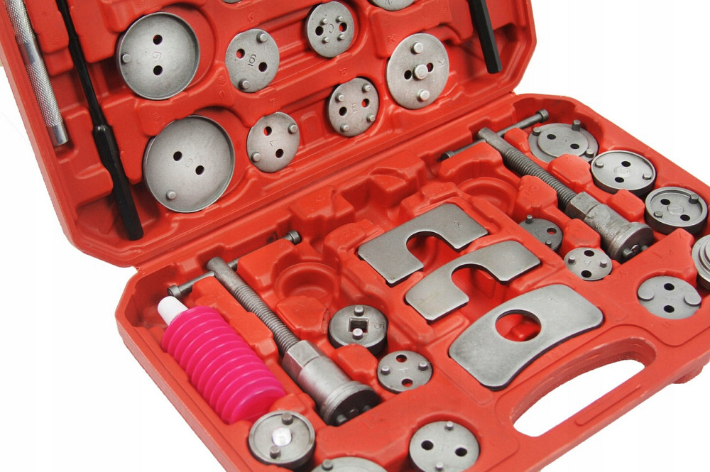 Комплект для заміни гальмівних колодок 35 елементів з кейсом Mar-Pol (M57693) Нововолинськ - фото 7