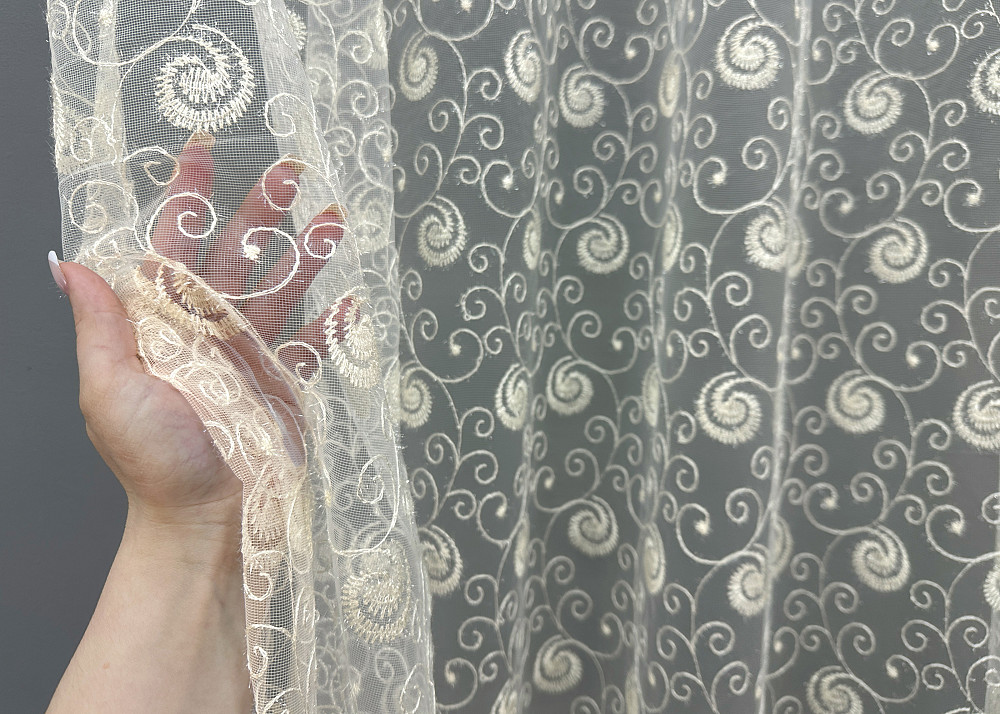 Тюль VR-Textil 1685т Фатин с вышивкой Молочный 300х270 см (42-0728) Киев - изображение 4