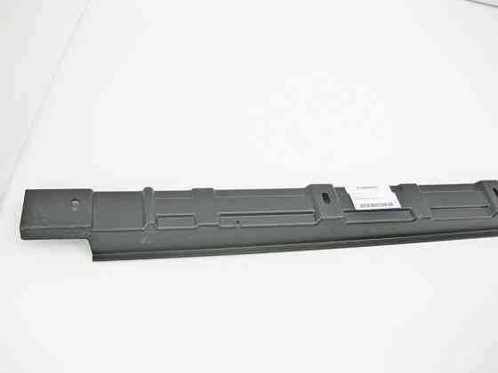 Mercedes-Benz  A1646980930 Пильовик - накладка підніжки нижня ліва ML W164 Одеса