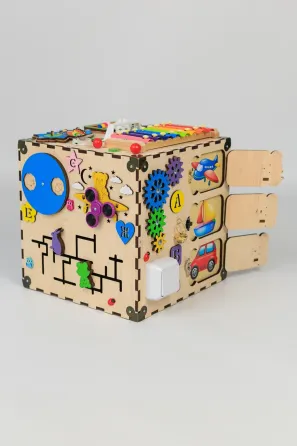 Бізікуб із фанери без фарби Бізікуб 30*30*30 Розвивальний дитячий куб Бізіборд Київ