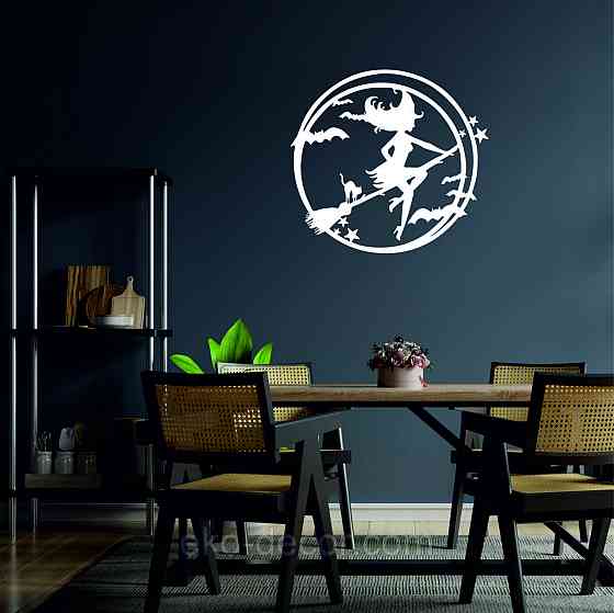 Декоративне настінне 3D Панно «Відьма», Декор на стіну з об'ємом 70*64 см, Білий Київ