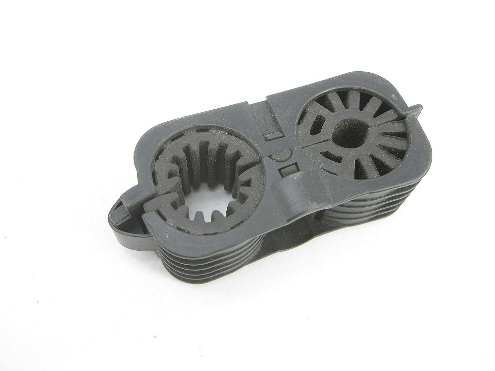 Mercedes-Benz  A0019951944 Подвійний хомут трубок кондиціонера GL X164 ML W164 R-class short W251 R-class long V251 ML/GLE W166 GL/GLS X166 GLE Coupe  Одеса - фото 1