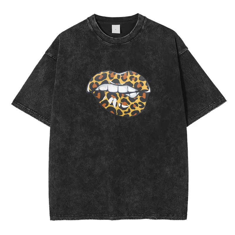 Футболка оверсайз у вініжному стилі з принтом Губи Чорний Харків - фото 1