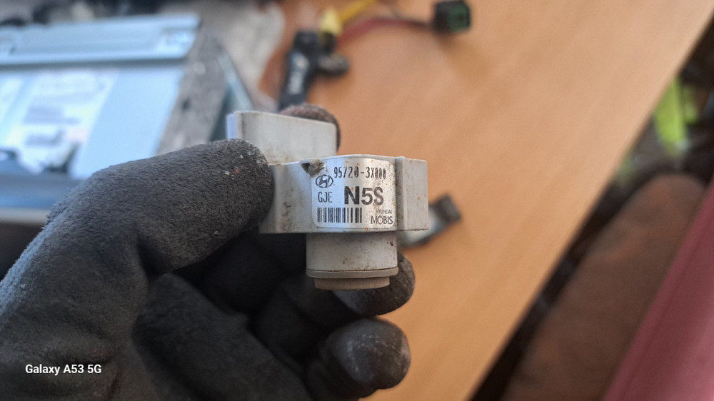 Задний парктроник Hyundai Elantra 2011–2015 Київ - фото 1