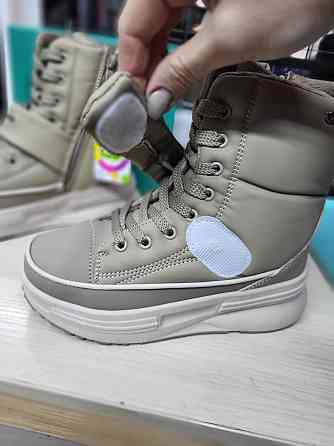 Детские бежевые зимние ботинки  для девочек   32 Николаев