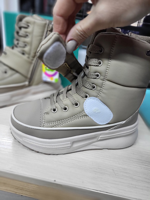 Детские бежевые зимние ботинки  для девочек   32 Николаев - изображение 3