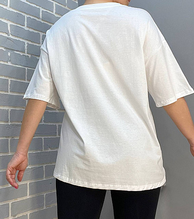 Футболка женская YIGOU 17 надпись рисунок кролик RABBIT оверсайз удлиненная one size, белый, one siz Одесса - изображение 5