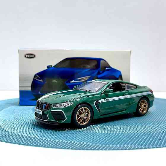 Машинка металева Авто Експерт BMW M8 1:32 відчиняються двері та багажник Зелена (LF-04412) Чернігів