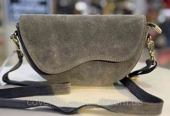 Стильна жіноча сумка крос-боді з натуральної замши в чорному кольорі Virginia Conti Київ