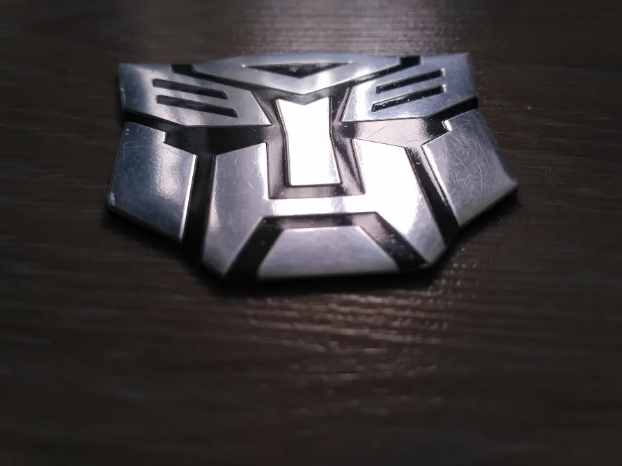 Наклейка на авто трансформер Автобот Киев - изображение 7