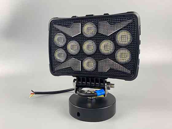 Фара LED квадратна 18 Led chip 12/24V. Широкий промінь + DRL світло + стробоскоп, світло 6500 К, IP67 Мукачево