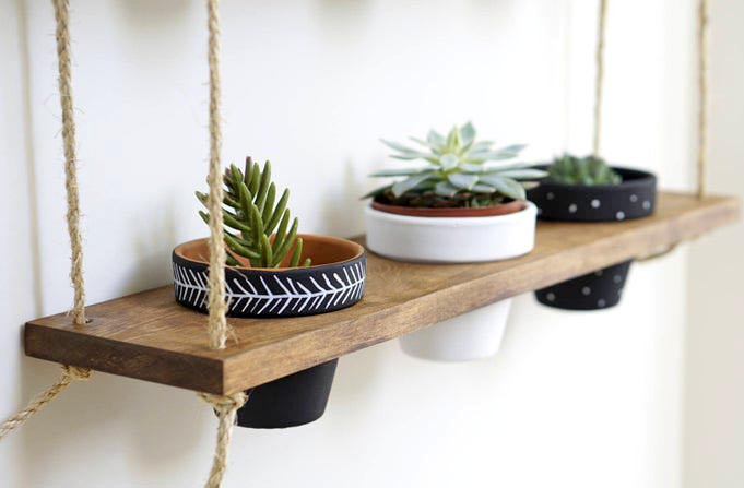 Полка настенная для цветов 