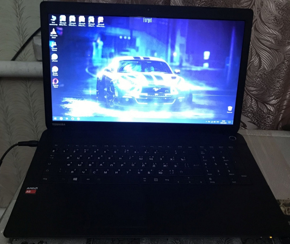 Ноутбук TOSHIBA C70d. Киев - изображение 3