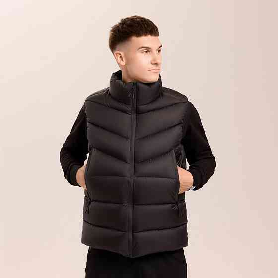 Чоловіча чорна жилетка Pobedov Puffer Київ