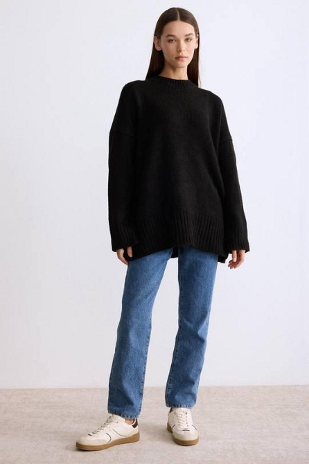 Женский уютный оверсайз свитер машинная вязка Одесса - изображение 5