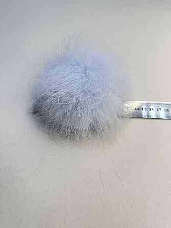 Помпони з натурального хутра песця на шапку 10-12см Блакитний Харків