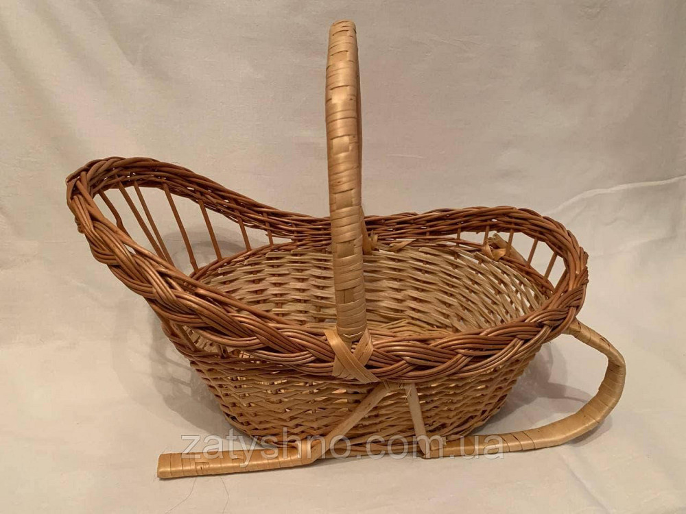 Корзина плетеная в форме санок с ручкой на подарки Киев - изображение 4