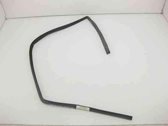 Mercedes-Benz  A2037250425 Ущільнювач опускного скла правих дверей CL203 Sportcoupe C203 Одеса