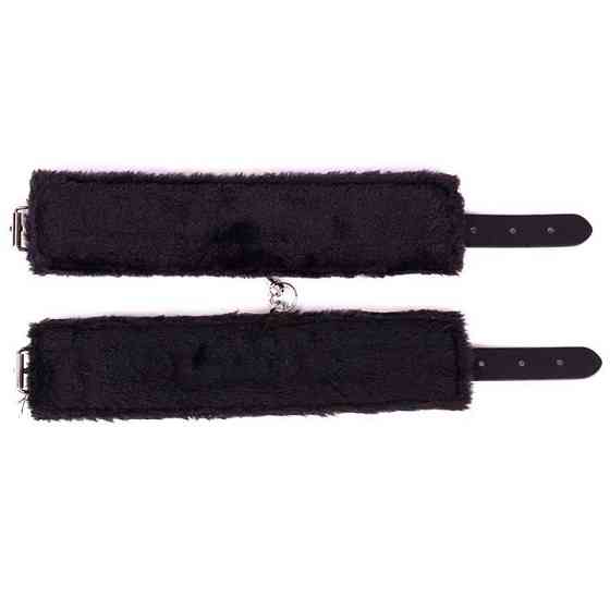 Шкіряні наручники з хутром - Чорний - Садо-мазо Вінниця