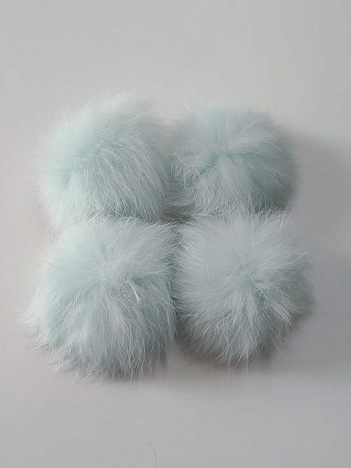 Хутряний бубон на шапку з кролика М'ятний 7-8 см Харків - фото 1