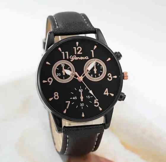 Подарочный набор для мужчин: наручные часы с 4 ориг. браслетами- диам 4см, длин 24см, шир рем 2см, без коробки Киев