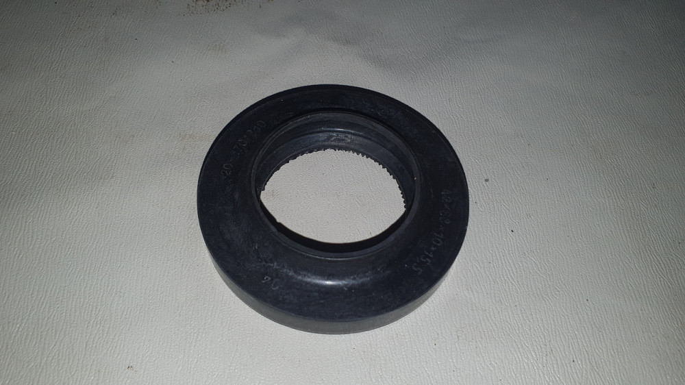 Сальник (манжета армированная) УАЗ 42х68. 20-1701210. Харьков - изображение 1