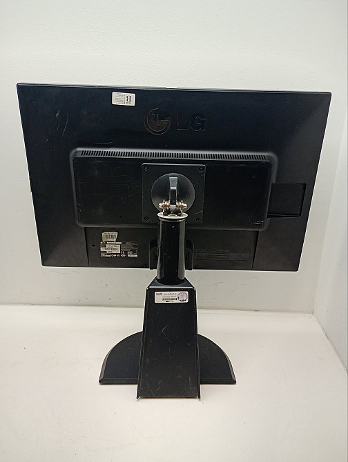 Монітор 24" LG 24EB23PM-B Black (товар вживаний) Луцьк - фото 5