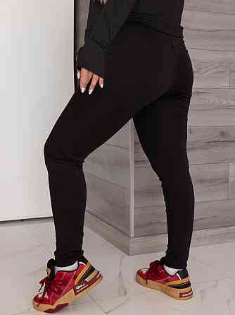 Женский костюм для спорта и фитнеса 