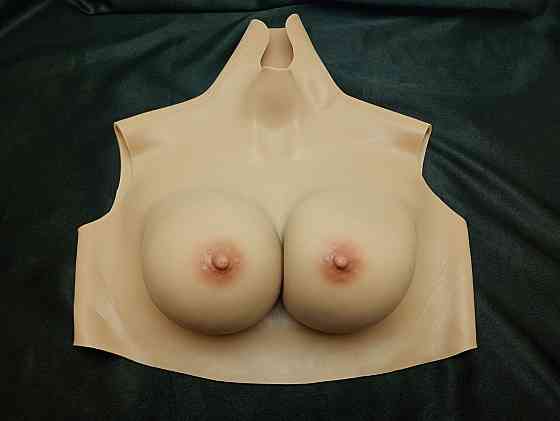Реалістичні силіконові груди, протез грудей, розмір C Луцк