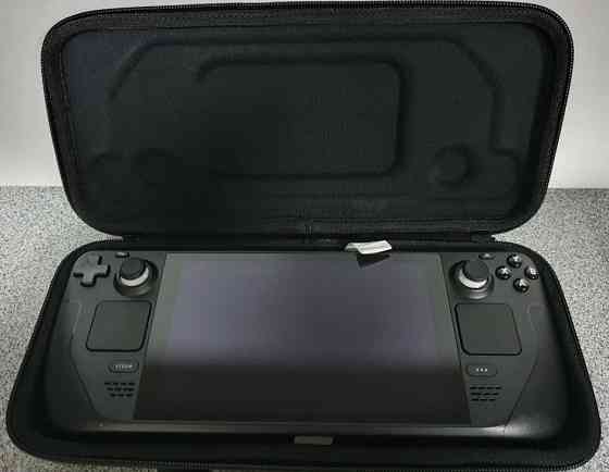 Портативна консоль Valve Steam Deck 64Gb. Київ