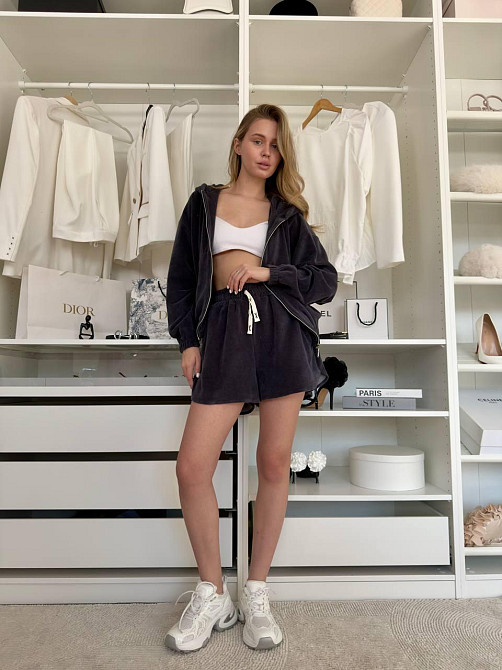 Жіночий повсякденний трендовий костюм із бавовняного велюру Одеса - фото 3