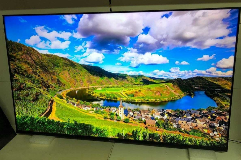 Телевизор Безрамный: 55