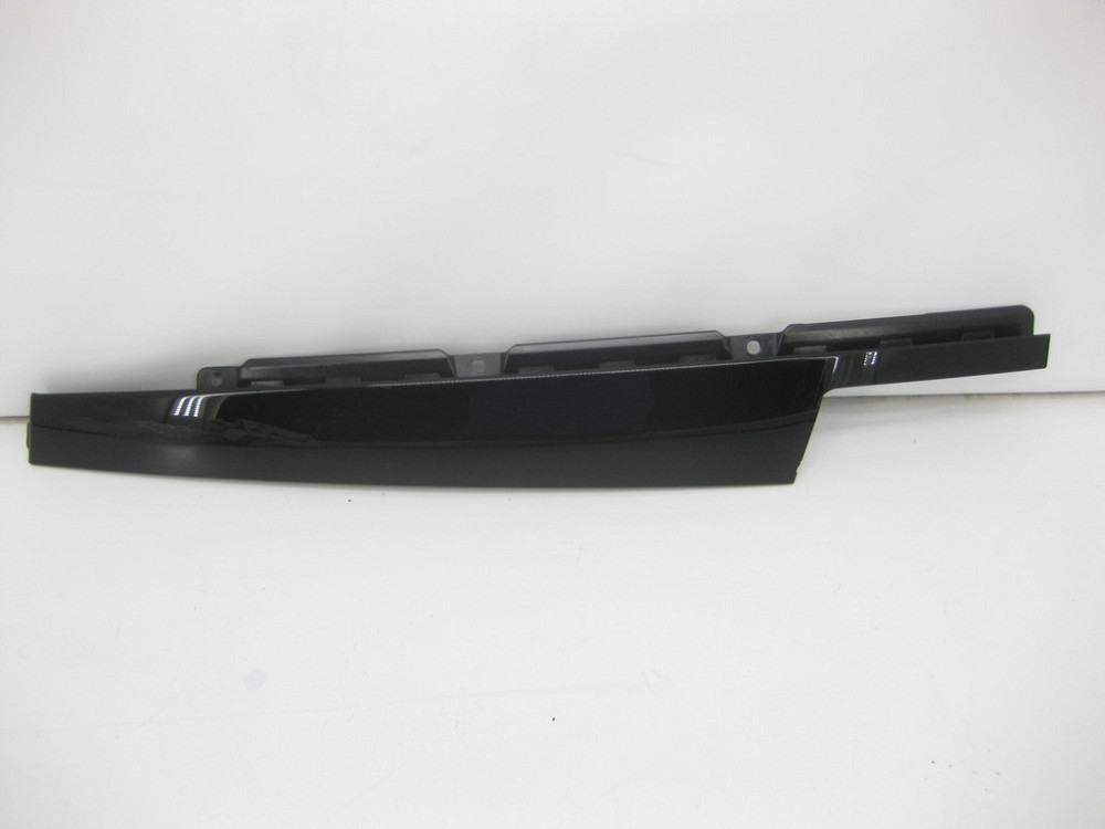 VAG  4M0837902 Вертикальна накладка на передніх правих дверях ззаду Одеса - фото 2