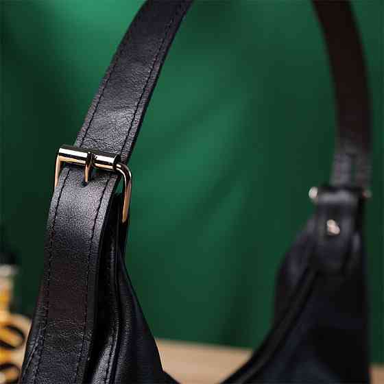 Жіноча сумка багет з регульованим ременем з гладкої натуральної шкіри Чорна (SHVIGEL) Київ