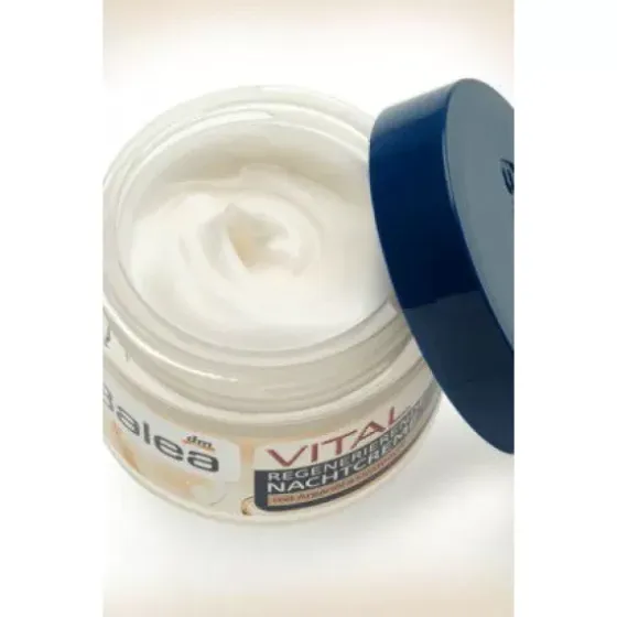 Відновлюючий нічний крем VITAL Balea, 50 ml (Німеччина) Balea Nachtcreme VITAL Regenerierende Nachtcreme, 50 ml Львів