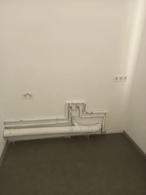 Офіс в самому центрі міста. Генерація електроенергії. Ремонт як на фото, все свіже і нове. Цілих 3 С/В. Розкішний вид на місто. Дніпро - фото 9