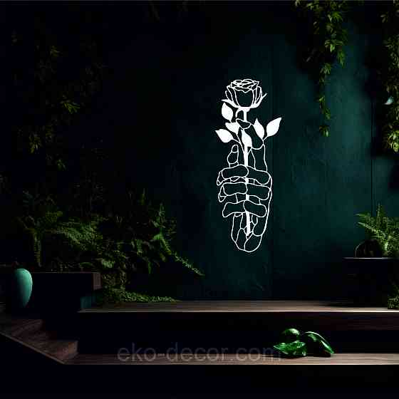 Декоративне настінне Панно «Рука з трояндою» Декор на стіну 70*26 см, Білий Київ