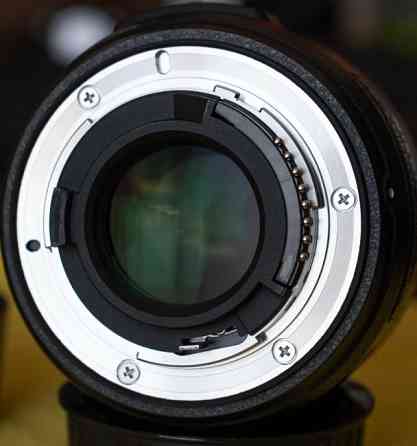 Объектив Nikon AF-S DX Nikkor 35mm f/1.8G. Киев