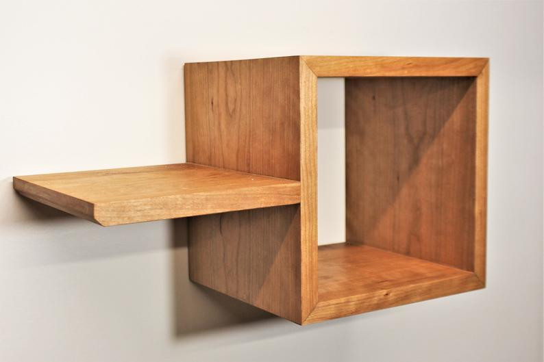 Настенная полка 