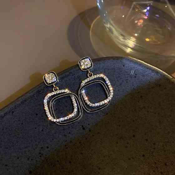 Женские серьги гвоздики 35 на 20 мм золотисто-черный Киев