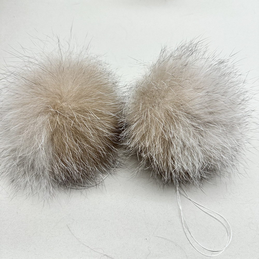 Помпони з натурального хутра блюфрост Бежевий Харків - фото 4
