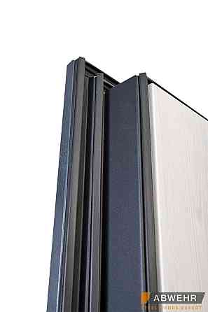 Двері вуличні, модель Tower 527 ТЕРМОРОЗРИВ 3 контура ущільнення Київ