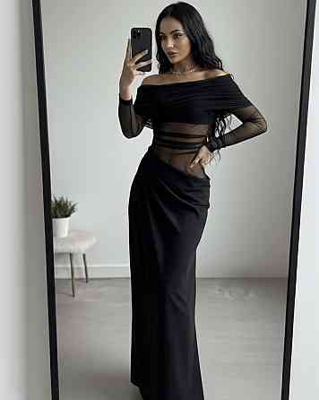 Женское элегантное привлекательное макси-платье с открытыми плечами 44/46 Одесса