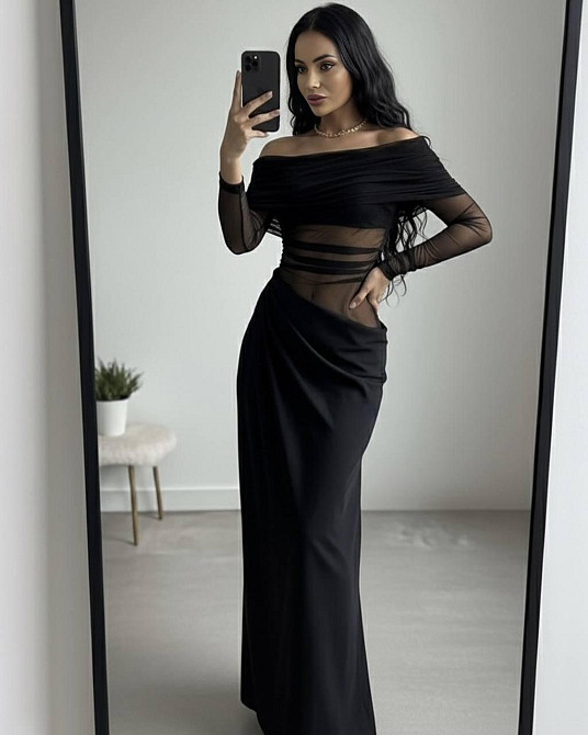 Женское элегантное привлекательное макси-платье с открытыми плечами 44/46 Одесса - изображение 1