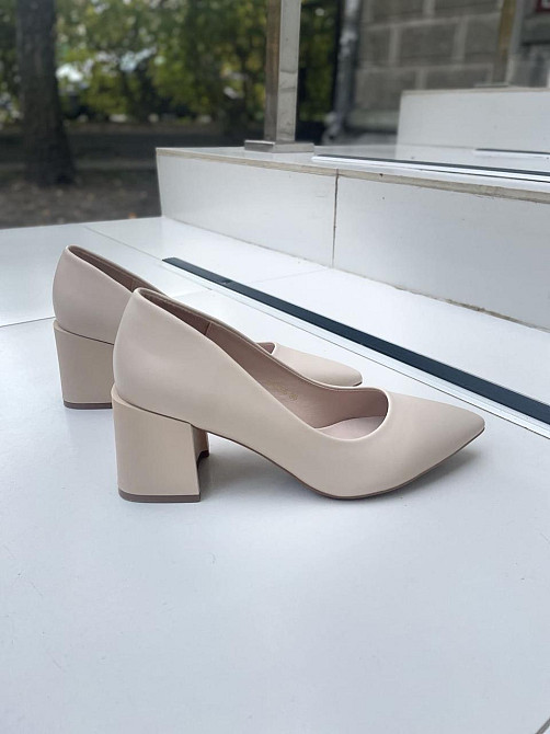 Loretta Туфлі жіночі LORETTA бежеві еко-шкіра каблук 6 см 36р.-23.5см. 38р.-25см. (A320-5) Коломыя - изображение 2