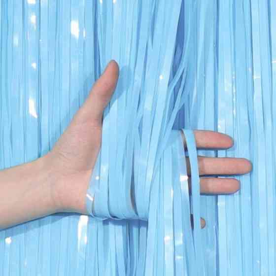 Дощик для фотозони блискучий 2 м на 1 м блакитний Київ