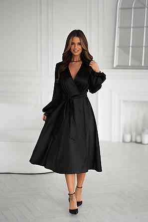 Жіноча сукня з запахом, з атласу Одеса