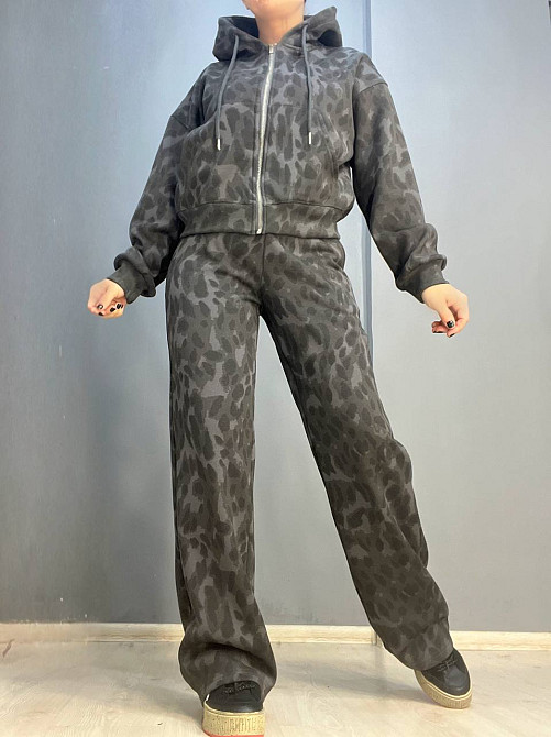 Костюм жіночий A-N 2762 утеплений худі на блискавці з брюками леопардовий графіт, графіт, S Київ - фото 4