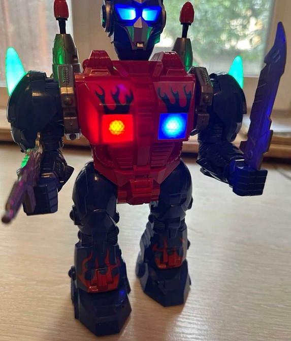 Інтерактивний робот Оптімус Прайм висотою 23 см. Киев - изображение 8